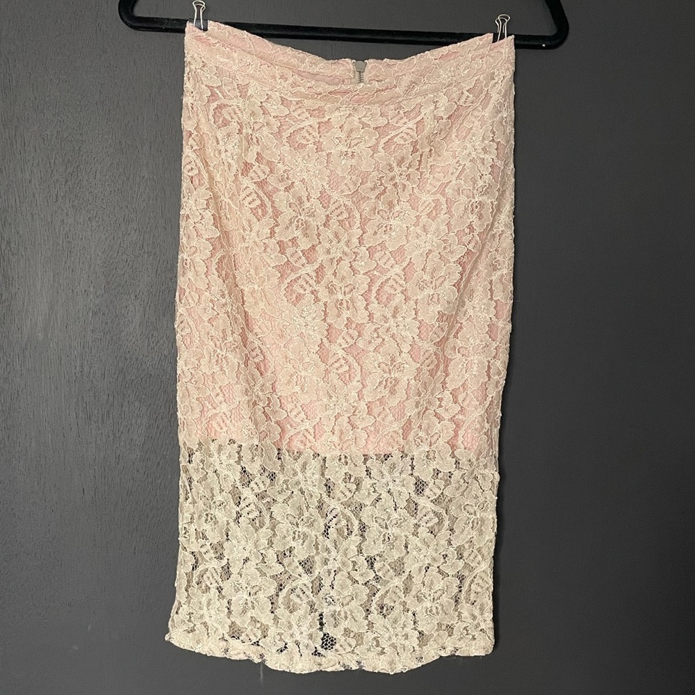 Forever 21 Lace Pencil Skirt - Size Medium
